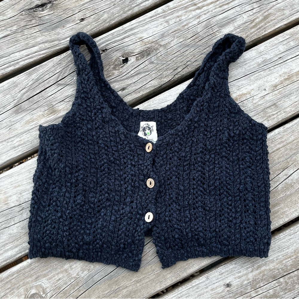 We the Free Free People Stanley crochet crop button up tank navy size medium